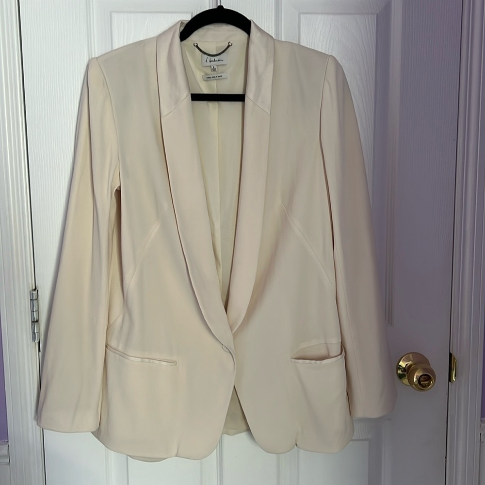 Aritzia/Babaton Crepe Blazer